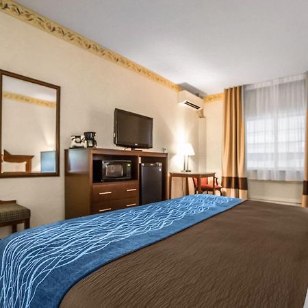 Quality Inn & Suites Dixon Near I-88 Exteriör bild