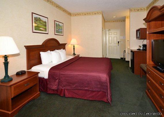 Quality Inn & Suites Dixon Near I-88 Rum bild